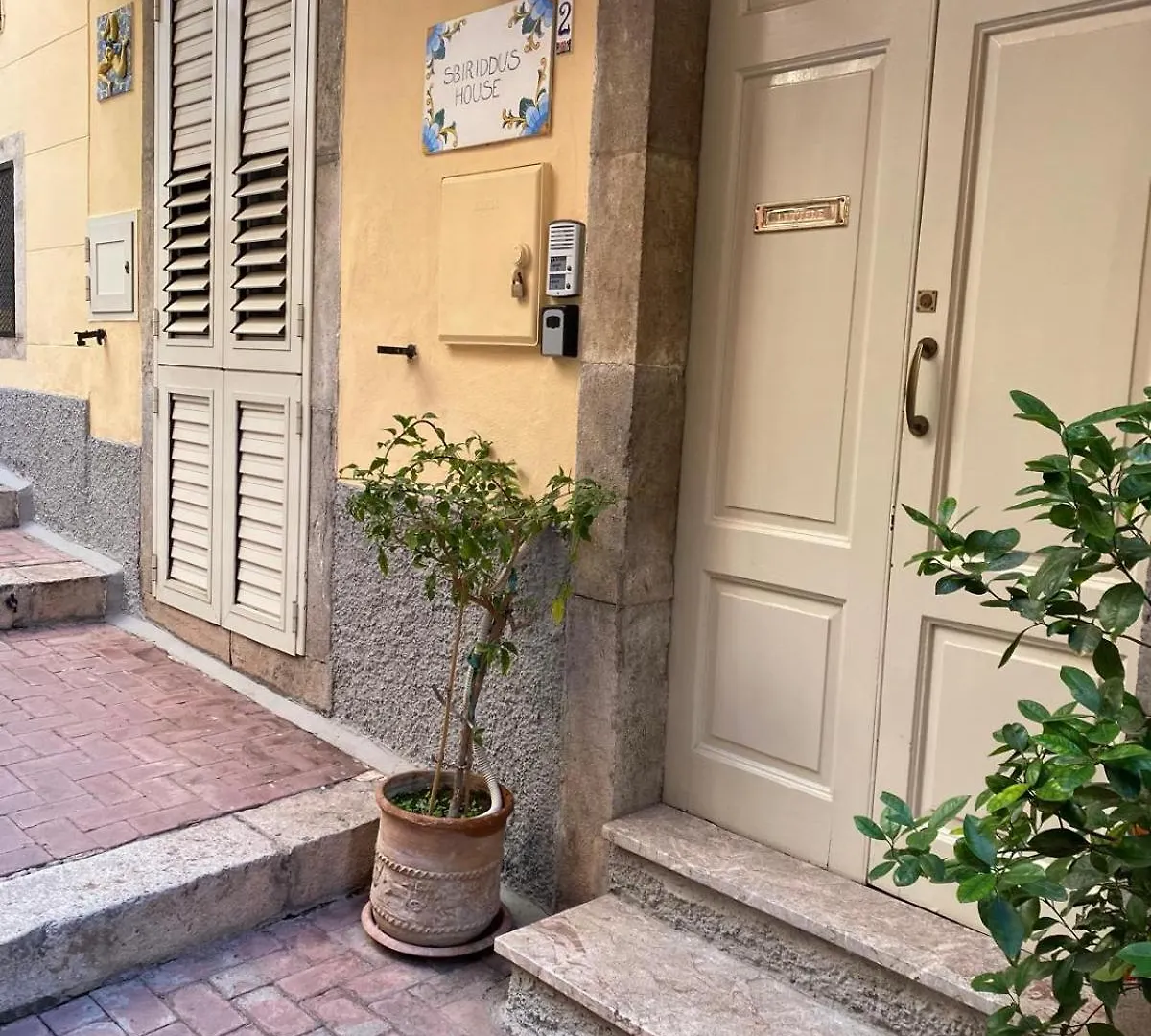 Sbiriddu'S House Apartment Taormina Italy